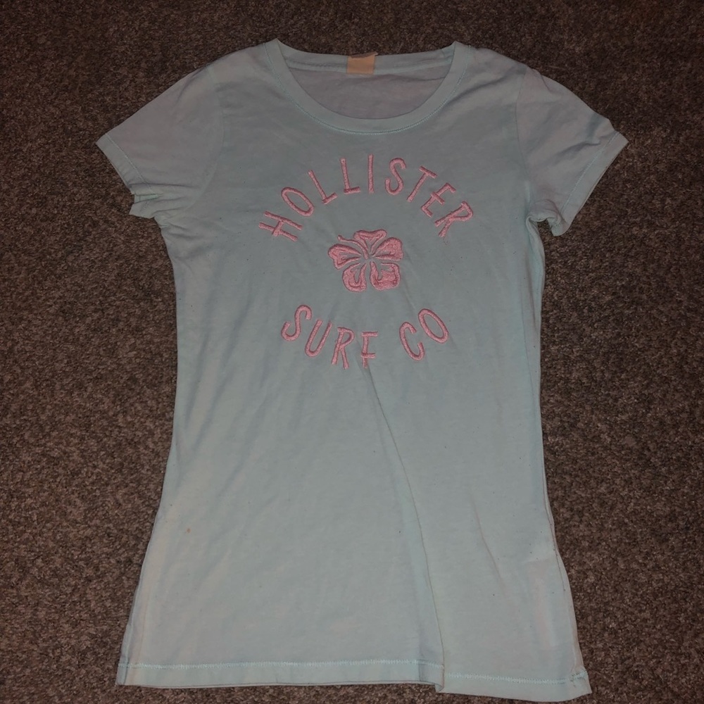 Hollister tee shirt